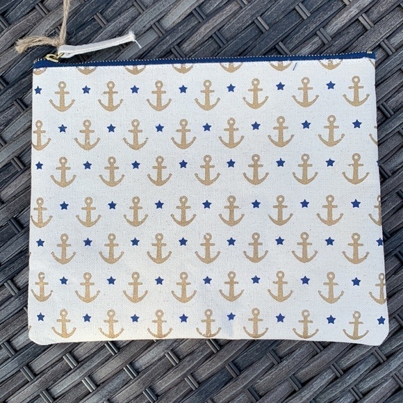 NWOT Canvas Nautical Anchor and Star Print Clutch - Picture 2 of 12
